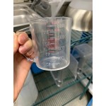 Cambro 100MCCW135 Camwear® 1 Qt. Clear Polycarbonate Measuring Cup