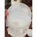Choice 12, 18, and 22 Qt. Translucent Round Polypropylene Food Storage Container Lid Choice 12, 18, and 22 Qt. Translucent Round Polypropylene Food Storage Container Lid
