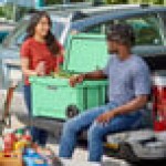 CaterGator CG45SFW Seafoam 45 Qt. Mobile Rotomolded Outdoor Cooler / Ice Chest