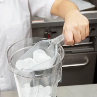 Rubbermaid® FG288200CLR Bouncer 6 oz. Clear Plastic Bar Scoop