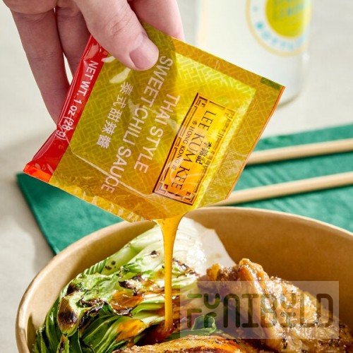 Lee Kum Kee Thai Style Sweet Chili Sauce Packet 1 oz. - 300/Case