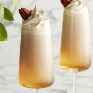 DaVinci Gourmet Classic Praline Flavoring Syrup 750 mL - 4/Case DaVinci Gourmet Classic Praline Flavoring Syrup 750 mL - 4/Case