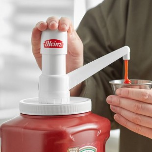 Heinz 1 oz. Fixed Nozzle Plastic Condiment Pump with Dip Tube for #10 Jugs Heinz 1 oz. Fixed Nozzle Plastic Condiment Pump with Dip Tube for #10 Jugs