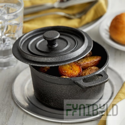 Vollrath 59742 24.6 oz. Pre-Seasoned Mini Cast Iron Pot with Cover