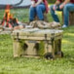 CaterGator CG45CAMOW Camouflage 45 Qt. Mobile Rotomolded Outdoor Cooler / Ice Chest
