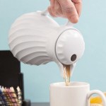 Vollrath 52162 SwirlServe 20 oz. White Hot-N-Cold Beverage Server Vollrath 52162 SwirlServe 20 oz. White Hot-N-Cold Beverage Server