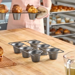 Baker's Lane 6 oz. Non-Stick Carbon Steel Popover Pan - 6 Cup Capacity, 16