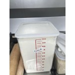 Rubbermaid® 12, 18, and 22 Qt. White Square Polyethylene Food Storage Container Lid Rubbermaid® 12, 18, and 22 Qt. White Square Polyethylene Food Storage Container Lid