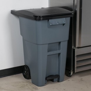Rubbermaid® 1971956 200 Qt. / 50 Gallon Gray Standard Step-On Wheeled Rectangular Trash Can with Lid Rubbermaid® 1971956 200 Qt. / 50 Gallon Gray Standard Step-On Wheeled Rectangular Trash Can with Lid