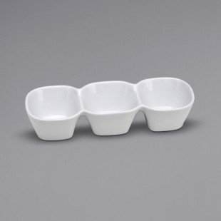 Oneida Buffalo Bright White Ware by 1880 Hospitality F8010000955 9 oz. 3-Compartment Porcelain Bowl - 36/Case Oneida Buffalo Bright White Ware by 1880 Hospitality F8010000955 9 oz. 3-Compartment Porcelain Bowl - 36/Case
