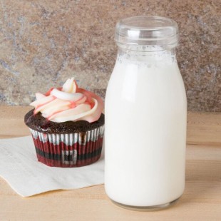 American Metalcraft 8 oz. Glass Milk Bottle - 24/Case American Metalcraft 8 oz. Glass Milk Bottle - 24/Case