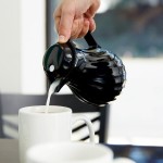 Vollrath 52122 SwirlServe 10 oz. Black Hot-N-Cold Beverage Server Vollrath 52122 SwirlServe 10 oz. Black Hot-N-Cold Beverage Server