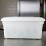 Rubbermaid® FG352800WHT White Polyethylene Food Storage Box - 26 Rubbermaid® FG352800WHT White Polyethylene Food Storage Box - 26