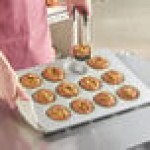 Baker's Lane 12 Cup 5 oz. Glazed Aluminized Steel Jumbo Muffin / Cupcake Pan - 18 Baker's Lane 12 Cup 5 oz. Glazed Aluminized Steel Jumbo Muffin / Cupcake Pan - 18