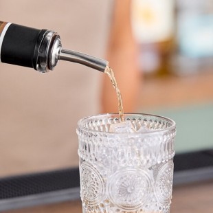Carlisle WPM2538 Chrome-Plated Liquor Pourer with Tapered Jet and Screen Carlisle WPM2538 Chrome-Plated Liquor Pourer with Tapered Jet and Screen
