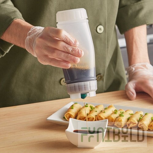 San Jamar EZ-KLEEN® 16 oz. Sauce Bottle with Small Valve 857316S
