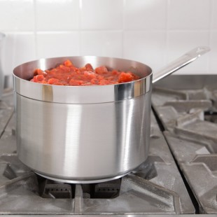 Vollrath 3704 Centurion 4.25 Qt. Stainless Steel Sauce Pan with Aluminum-Clad Bottom Vollrath 3704 Centurion 4.25 Qt. Stainless Steel Sauce Pan with Aluminum-Clad Bottom