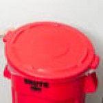 Rubbermaid® FG264560RED BRUTE 44 Gallon Red Round Trash Can Lid Rubbermaid® FG264560RED BRUTE 44 Gallon Red Round Trash Can Lid