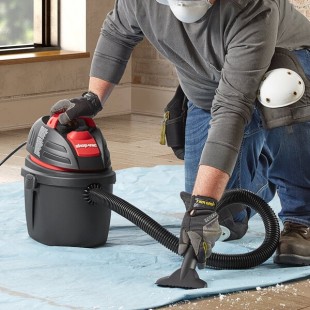 Shop-Vac 9303511 2.5 Gallon 2.5 Peak HP Polyethylene Wet / Dry Vacuum with Tool Kit Shop-Vac 9303511 2.5 Gallon 2.5 Peak HP Polyethylene Wet / Dry Vacuum with Tool Kit