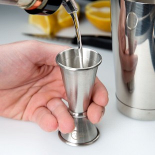 Barfly® M37001 20 mL & 40 mL (0.68 oz. & 1.35 oz.) Stainless Steel Japanese Style Jigger Barfly® M37001 20 mL & 40 mL (0.68 oz. & 1.35 oz.) Stainless Steel Japanese Style Jigger