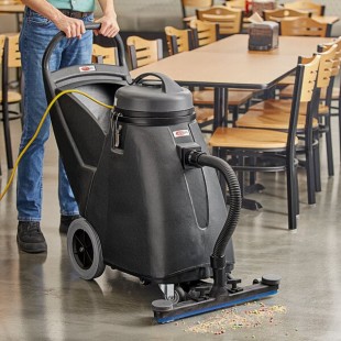Viper Shovelnose 18 Gallon Wet / Dry Vacuum with Squeegee and Tool Kit Viper Shovelnose 18 Gallon Wet / Dry Vacuum with Squeegee and Tool Kit