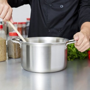 Vollrath 77519 Tribute 6 Qt. Stainless Steel Sauce / Stock Pot Vollrath 77519 Tribute 6 Qt. Stainless Steel Sauce / Stock Pot