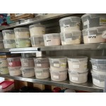 Cambro 1 Qt. Translucent Round Polypropylene Food Storage Container and Lid - 3/Pack Cambro 1 Qt. Translucent Round Polypropylene Food Storage Container and Lid - 3/Pack