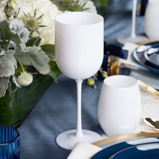 Posh Setting 12 oz. Round White Plastic Wine Goblet - 60/Case Posh Setting 12 oz. Round White Plastic Wine Goblet - 60/Case