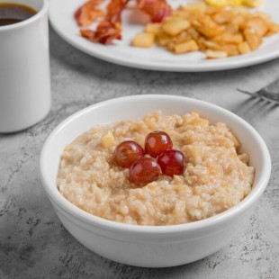 Libbey Porcelana 15 oz. Bright White Porcelain Oatmeal Bowl - Sample