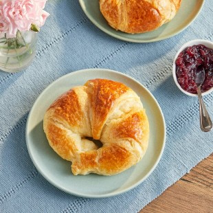 Bridor Ready-to-Bake Curved Vegan Croissant 3.5 oz. - 44/Case Bridor Ready-to-Bake Curved Vegan Croissant 3.5 oz. - 44/Case