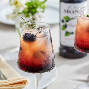 Monin Premium Blackberry Flavoring / Fruit Syrup 1 Liter - 4/Case