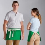 Choice Kelly Green Poly-Cotton Standard Waist Apron with 3 Pockets - 12