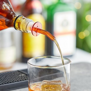 Choice Red Free Flow Whiskey Pourer with No Collar - 12/Pack