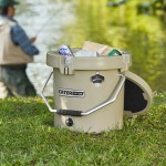CaterGator CCG20TAN Tan 20 Qt. Round Rotomolded Outdoor Cooler / Ice Chest CaterGator CCG20TAN Tan 20 Qt. Round Rotomolded Outdoor Cooler / Ice Chest