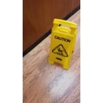 Rubbermaid® FG611200YEL 25