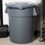 Carlisle 84105623 Bronco 55 Gallon Gray Flat Round Trash Can Lid Carlisle 84105623 Bronco 55 Gallon Gray Flat Round Trash Can Lid