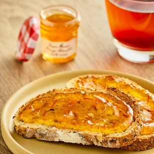 Bonne Maman Orange Marmalade 1 oz. Mini Jar - 60/Case Bonne Maman Orange Marmalade 1 oz. Mini Jar - 60/Case