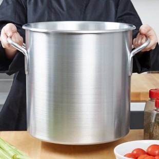 Vollrath 4306 Wear-Ever Classic 24 Qt. Aluminum Rolled Edge Stock Pot Vollrath 4306 Wear-Ever Classic 24 Qt. Aluminum Rolled Edge Stock Pot