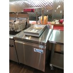Avantco FFDS-1 Freestanding Infrared French Fry Warmer / Dump Station - 1000W, 120V Avantco FFDS-1 Freestanding Infrared French Fry Warmer / Dump Station - 1000W, 120V