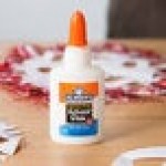Elmer's E301 1.25 fl. oz. White Liquid School Glue Elmer's E301 1.25 fl. oz. White Liquid School Glue