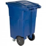 Toter ANA32-10767 32 Gallon Blackstone Rotational Molded Wheeled Rectangular Trash Can with Lid