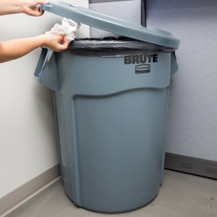 Rubbermaid® BRUTE 55 Gallon Gray Round Trash Can and Lid Rubbermaid® BRUTE 55 Gallon Gray Round Trash Can and Lid