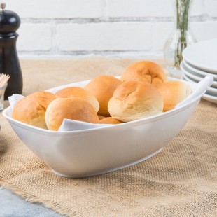 Fineline 456.WH Platter Pleasers 64 oz. White Plastic Oval Luau Bowl - 50/Case Fineline 456.WH Platter Pleasers 64 oz. White Plastic Oval Luau Bowl - 50/Case