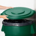 Carlisle 84105609 Bronco 55 Gallon Green Flat Round Trash Can Lid