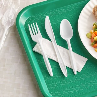 Choice Medium Weight White Wrapped Polypropylene Plastic Cutlery Set with Napkin - 500/Case