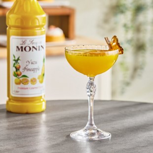 Monin Premium Yuzu Pineapple Flavoring Syrup 1 Liter - 4/Case
