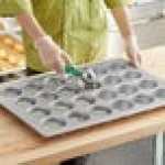 Baker's Lane 24 Cup 7 oz. Glazed Aluminized Steel Jumbo Muffin / Cupcake Pan - 26