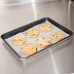 Vollrath 5220NS Wear-Ever Quarter Size 16 Gauge Non-Stick 9 Vollrath 5220NS Wear-Ever Quarter Size 16 Gauge Non-Stick 9