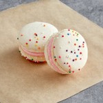 Macaron Centrale Vegan Acai and Berries Macaron - 48/Case
