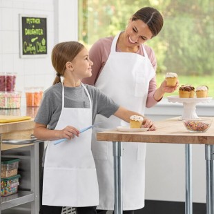 Uncommon Chef 3009 White Customizable Child Bib Apron with 2 Pockets - 19